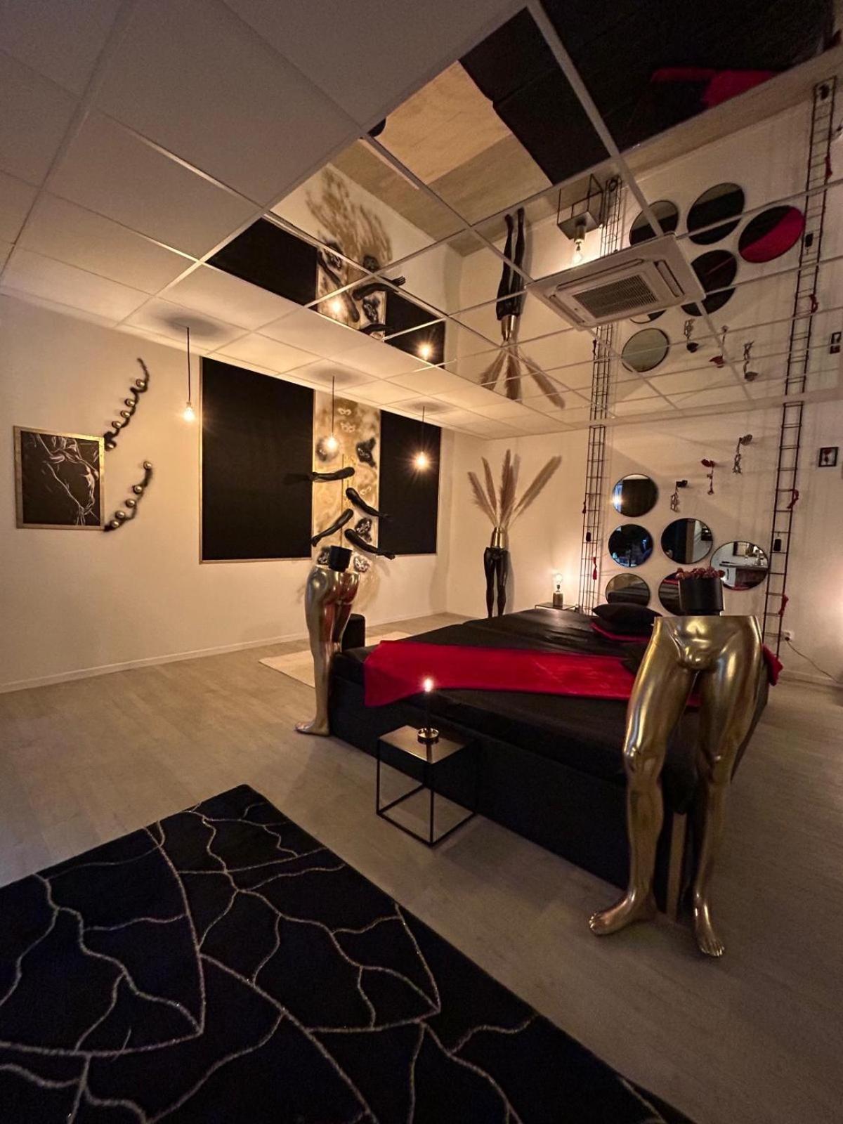 L'Escapade Sensuelle - La Love Room D'Epernay Exterior photo