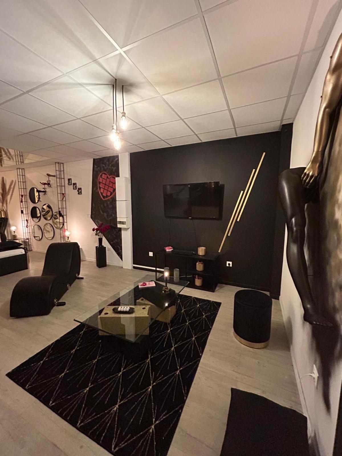 L'Escapade Sensuelle - La Love Room D'Epernay Exterior photo